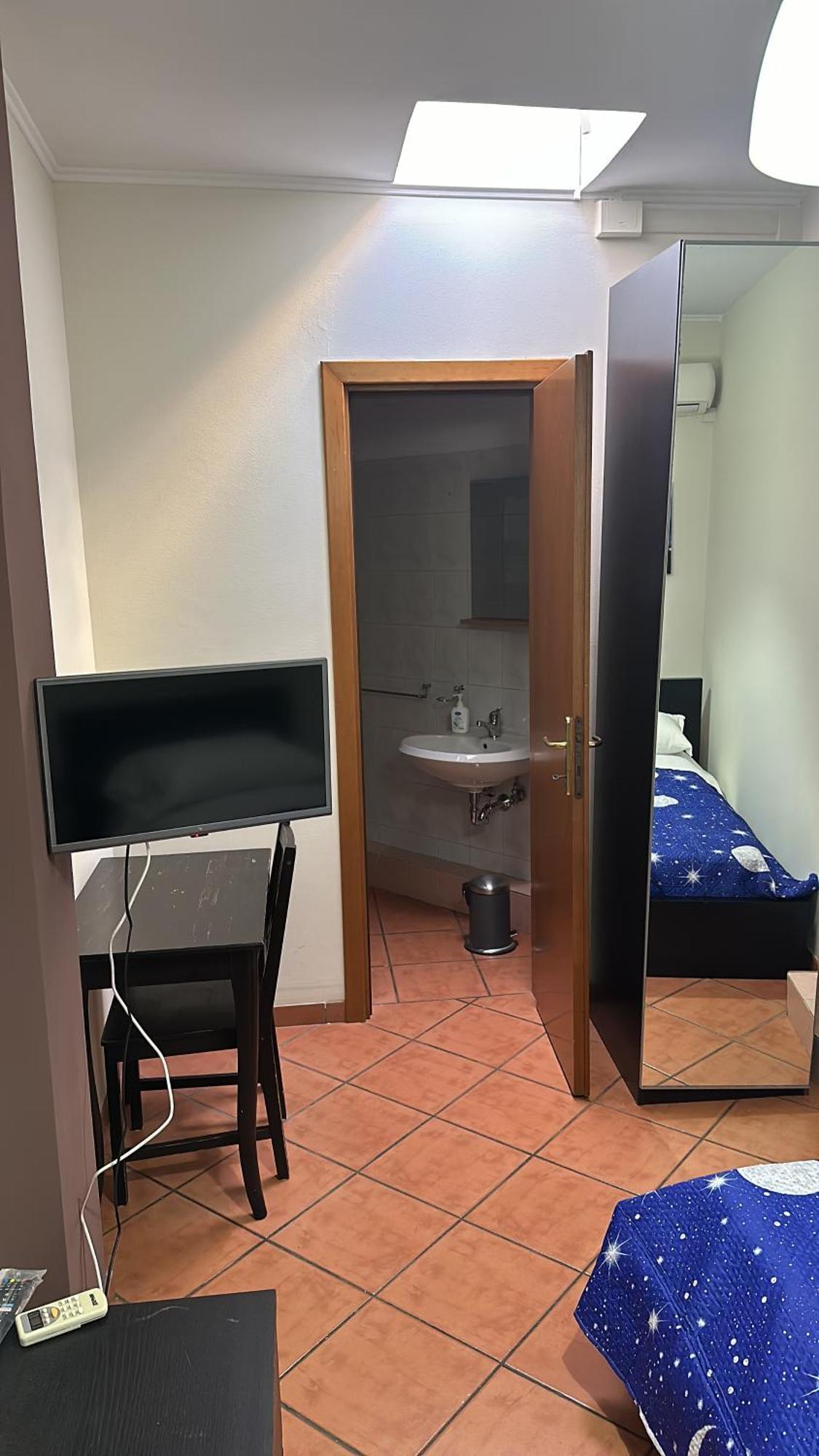 Hotel Happy House Roma Exterior foto